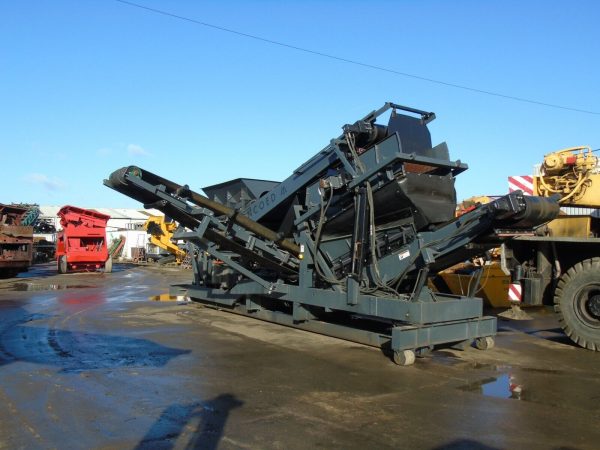 McCloskey / Powerscreen  Screen Box